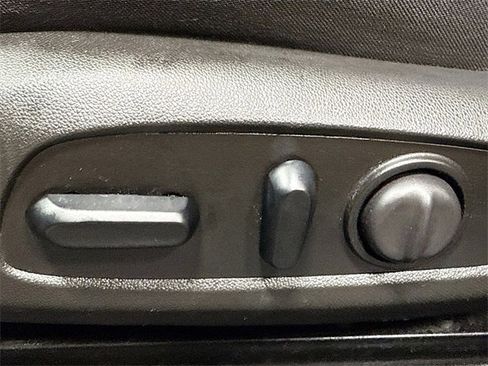 Used 2021 Chevrolet Malibu LT image 17