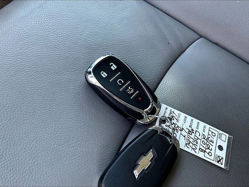 Used 2018 Chevrolet Malibu LT w/ Leather Package image 36