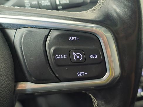 Used 2021 Jeep Wrangler Unlimited Sahara image 26