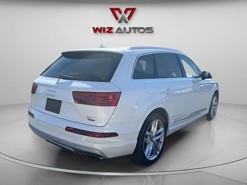 Used 2017 Audi Q7 3.0T Prestige AWD/4WD image 5