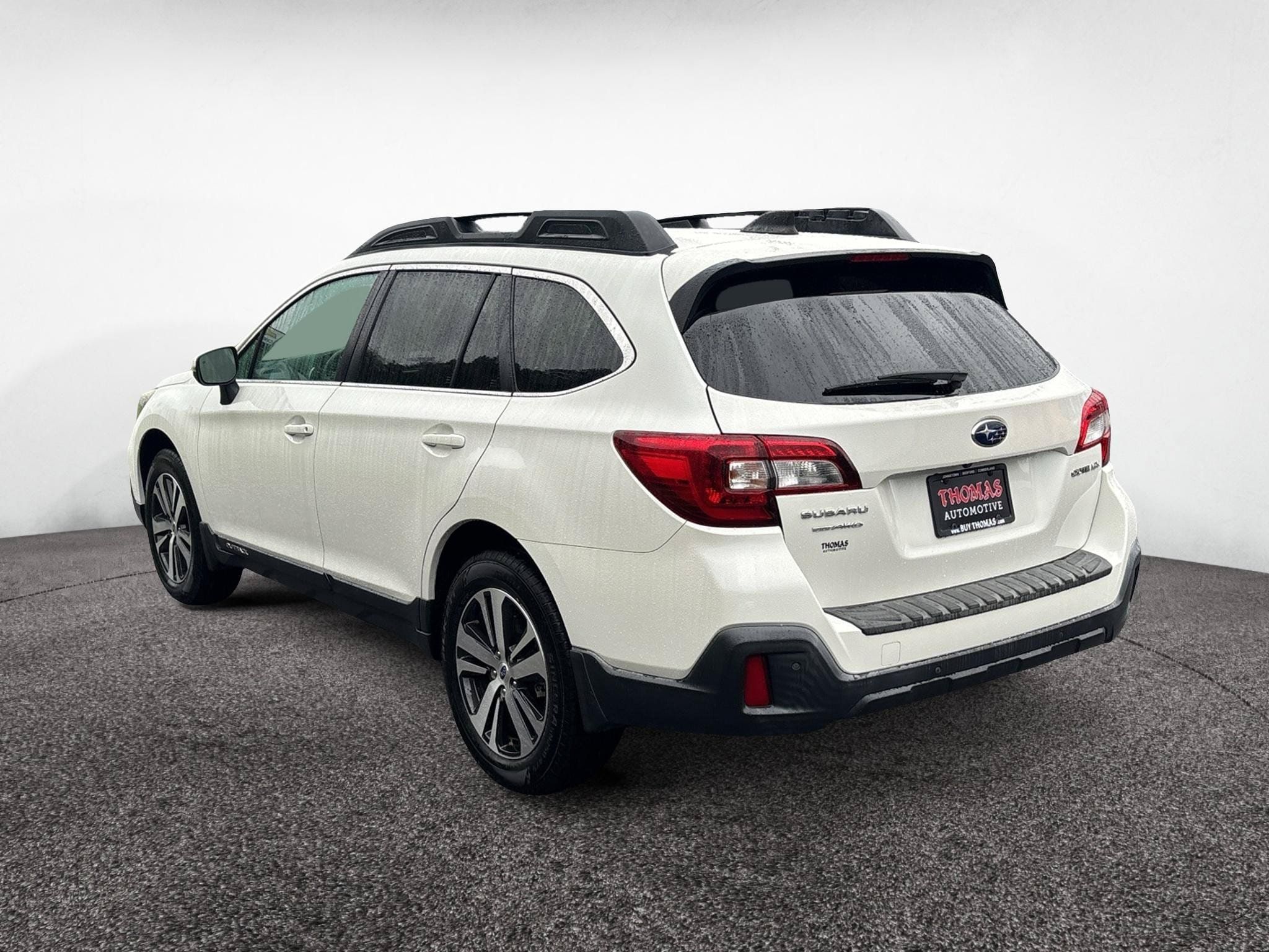 Used 2018 Subaru Outback 2.5i Limited AWD/4WD image 3