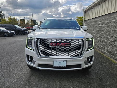Used 2024 GMC Yukon Denali w/ Denali Reserve Package AWD/4WD image 11