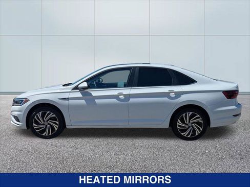 Used 2021 Volkswagen Jetta SEL FWD image 2