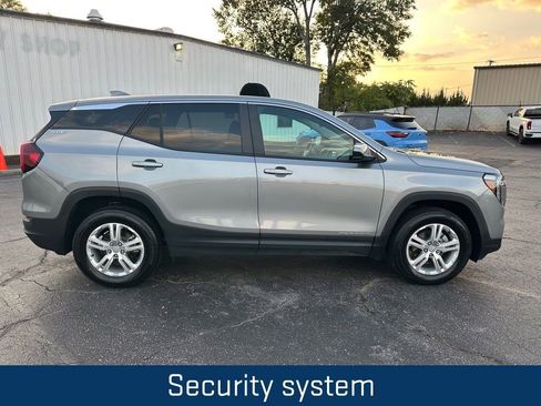 Certified 2024 GMC Terrain SLE image 13