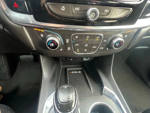 Used 2019 Chevrolet Traverse Premier image 19