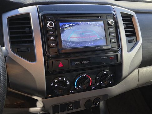 Used 2015 Toyota Tacoma PreRunner w/ SR5 Package image 16