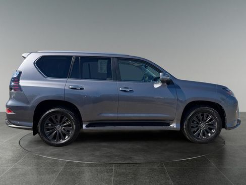 Used 2023 Lexus GX 460 Luxury w/ Sport Design Package AWD/4WD image 10