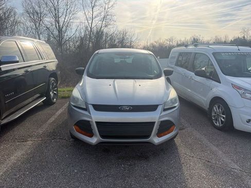 Used 2015 Ford Escape S image 3