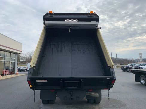 Used 2012 Ford F550 4x4 Regular Cab Super Duty w/ Payload Upgrade Pkg image 44