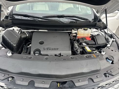 Certified 2024 Buick Enclave Avenir w/ Avenir Technology Package image 31