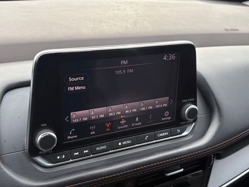 Used 2022 Nissan Rogue SV FWD image 23
