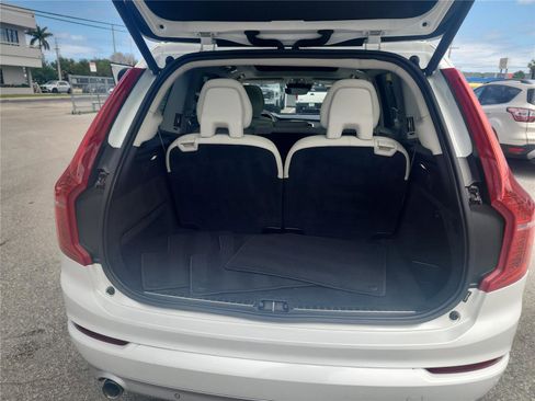 Used 2019 Volvo XC90 T5 Momentum FWD image 22