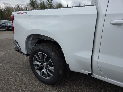 New 2026 Chevrolet Silverado 1500 LT AWD/4WD image 16