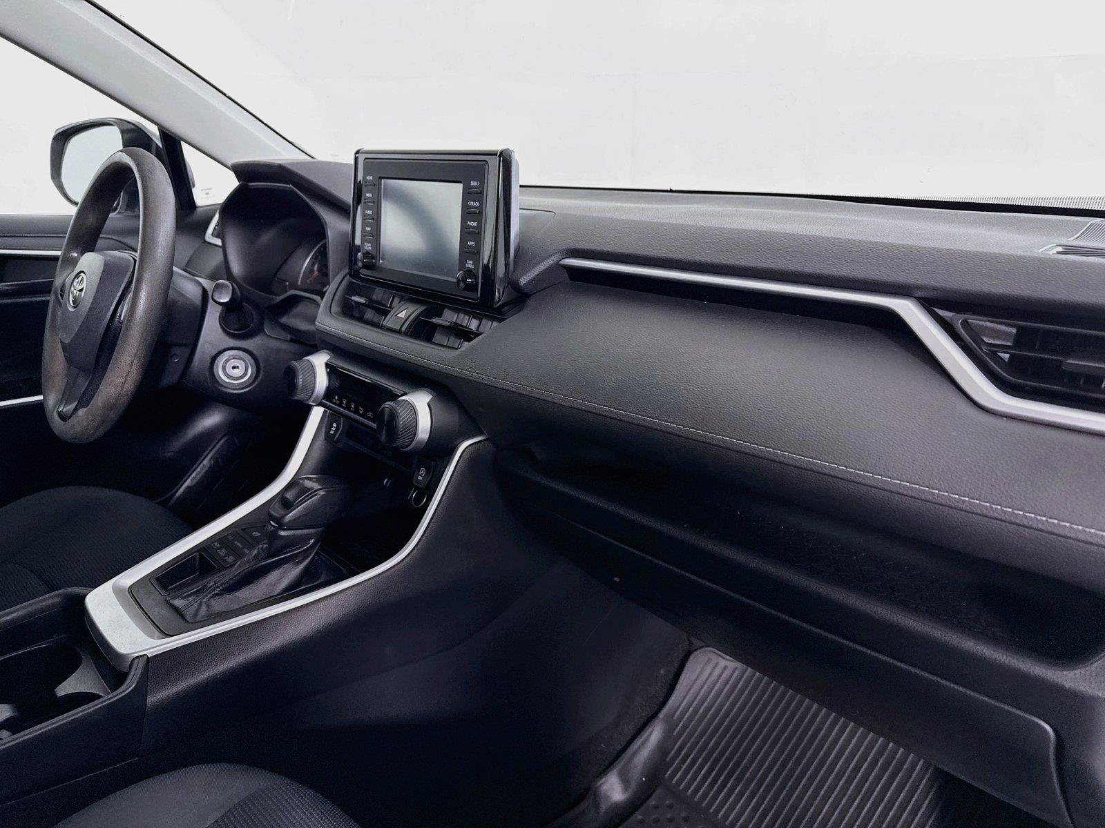 Used 2019 Toyota RAV4 LE AWD/4WD image 37