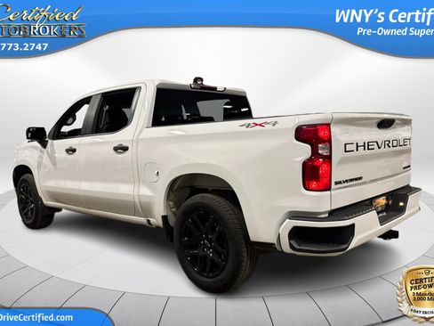 Used 2023 Chevrolet Silverado 1500 Custom image 8