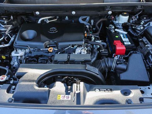 Used 2021 Toyota RAV4 XLE Premium image 27