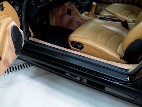 Used 1998 Porsche 911 Carrera 4S image 40