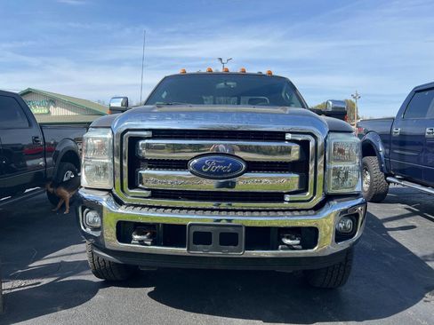 Used 2015 Ford F250 Lariat w/ Chrome Package image 8