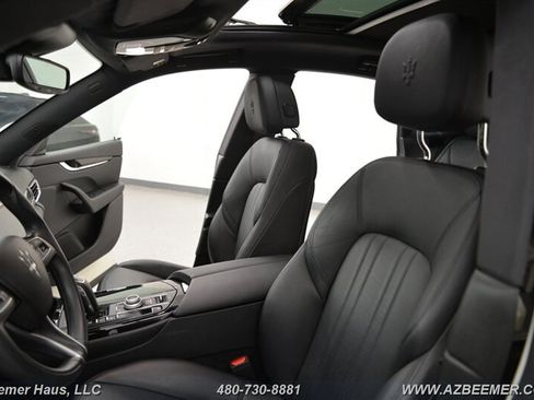 Used 2022 Maserati Levante Modena AWD/4WD image 18
