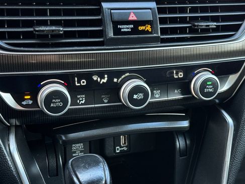 Used 2020 Honda Accord Sport image 19
