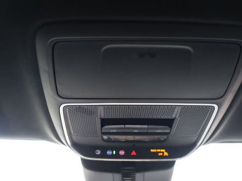 Used 2026 Chevrolet Traverse RS image 30