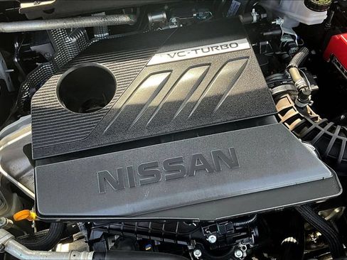 Used 2024 Nissan Rogue SV w/ SV Premium Package FWD image 32