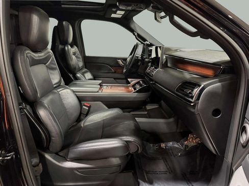 Certified 2023 Lincoln Navigator Reserve image 29