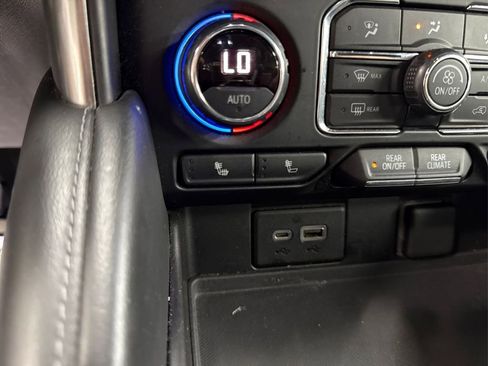 Used 2021 Chevrolet Tahoe LT image 32