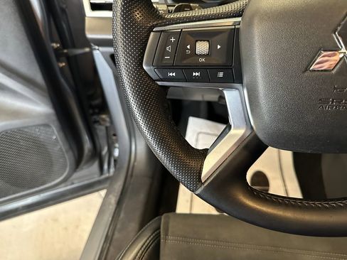 Used 2022 Mitsubishi Outlander SE AWD/4WD image 11