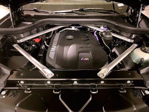 New 2026 BMW X6 xDrive40i w/ Climate Comfort Package image 16