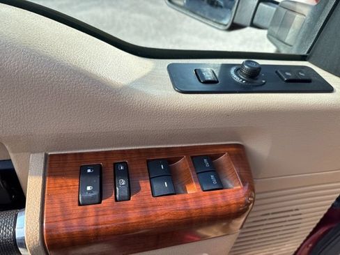Used 2015 Ford F250 King Ranch w/ FX4 Off-Road Package AWD/4WD image 34