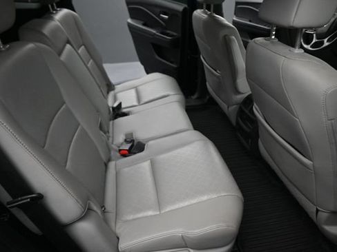 Used 2021 Honda Passport EX-L image 16