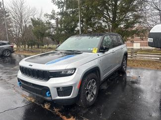 Used 2024 Jeep Grand Cherokee Trailhawk video 2