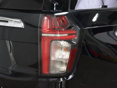 Used 2023 Chevrolet Tahoe LT AWD/4WD image 18