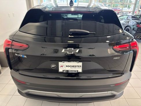 Used 2024 Chevrolet Blazer EV LT AWD/4WD image 44