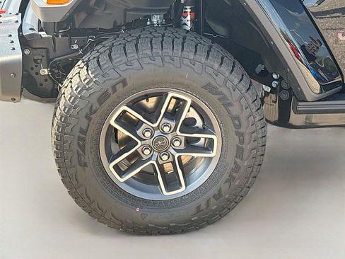 New 2026 Jeep Gladiator Mojave AWD/4WD image 30