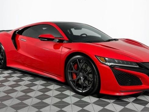 Used 2018 Acura NSX image 4