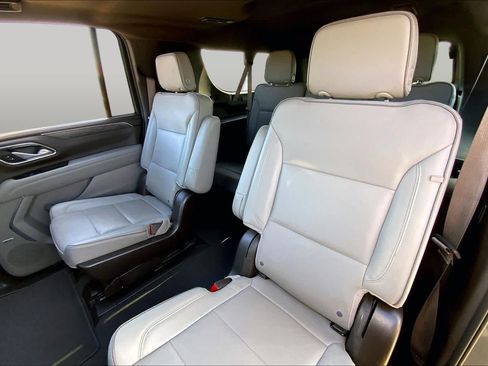 Used 2022 GMC Yukon XL SLT w/ SLT Premium Package AWD/4WD image 21