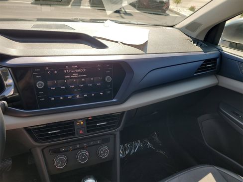 Used 2022 Volkswagen Taos SE image 20