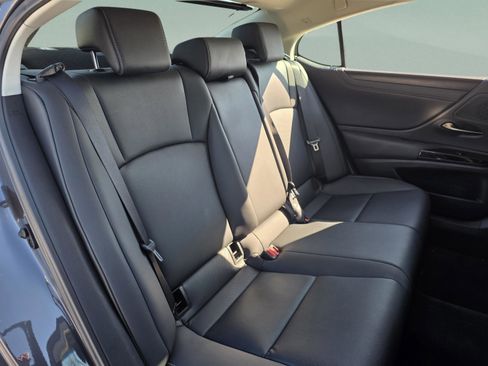 Certified 2023 Lexus ES 350 w/ Premium Package image 23