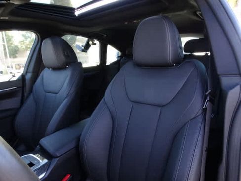 Used 2025 BMW M440i w/ Premium Package image 18