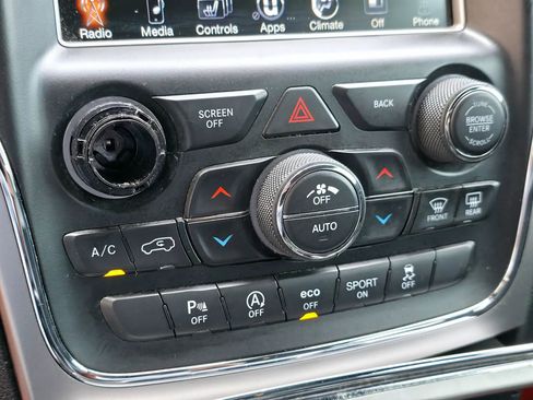 Used 2017 Jeep Grand Cherokee Altitude image 23