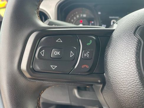 Used 2024 Jeep Wrangler Unlimited AWD/4WD image 28