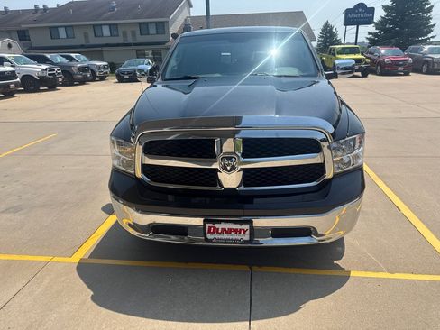 Used 2017 RAM 1500 Classic SLT AWD/4WD image 8