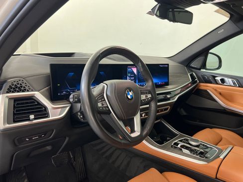 Certified 2024 BMW X5 sDrive40i w/ Premium Package image 4