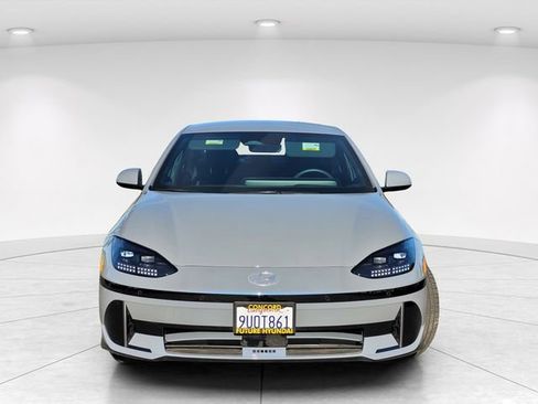 Certified 2025 Hyundai Ioniq 6 SEL image 3