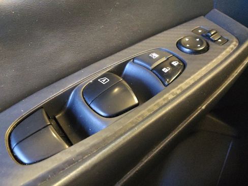 Used 2020 Nissan Sentra SV image 27