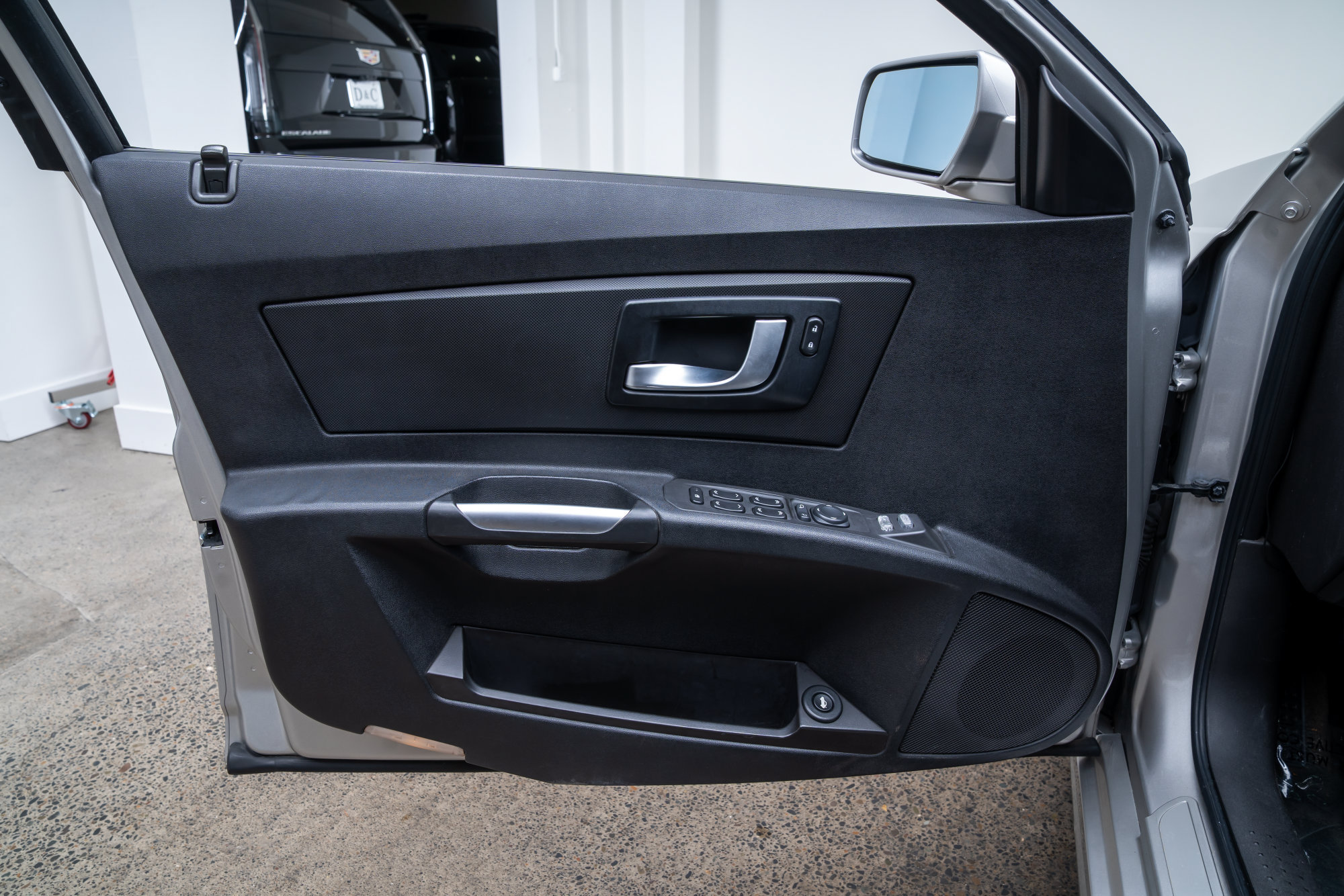 Used 2004 Cadillac CTS V RWD image 17