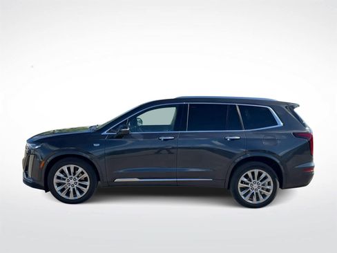 Used 2022 Cadillac XT6 Premium Luxury image 5