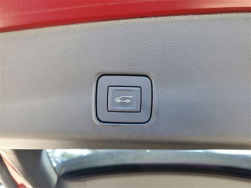 Used 2025 Chevrolet TrailBlazer RS w/ Convenience Package image 7